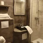 Contact Le Provencal 3*