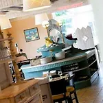 Contact Le Provencal מלון 3*