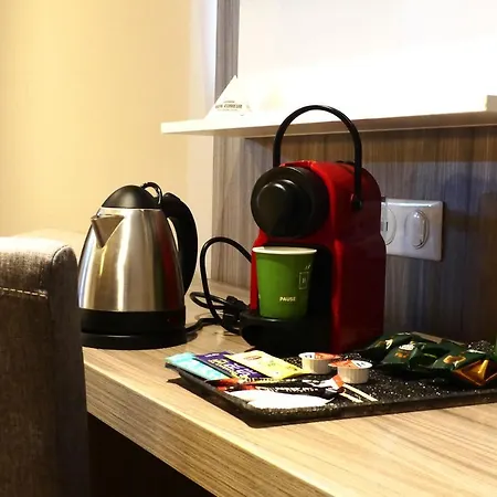 Contact Le Provencal Bordeaux