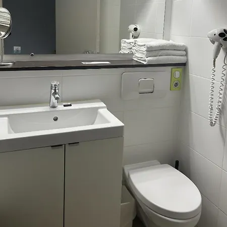 Contact Le Provencal