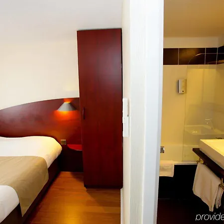 Contact Le Provencal 3*