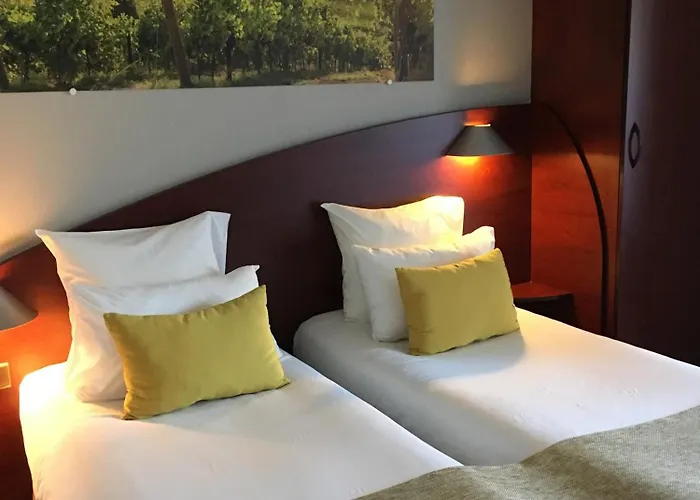 מלון Contact Le Provencal