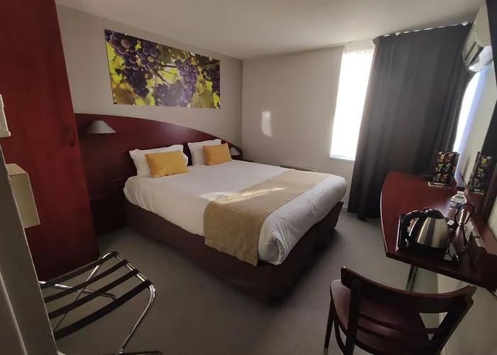 Contact Le Provencal בורדו