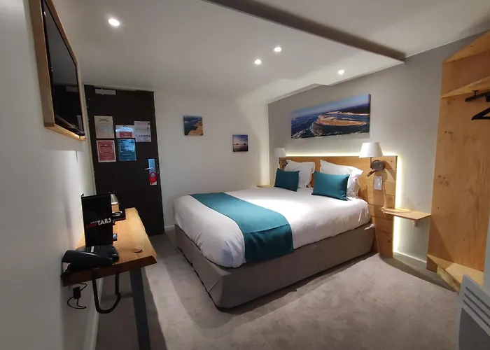 Contact Le Provencal 3* בורדו