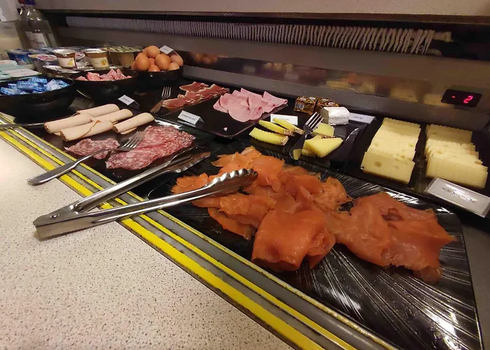 Contact Le Provencal 3* בורדו