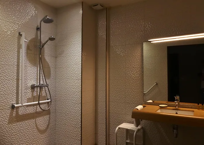 מלון Contact Le Provencal