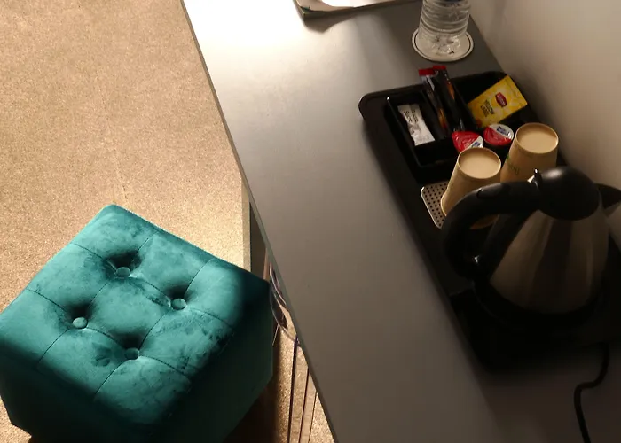 Contact Le Provencal