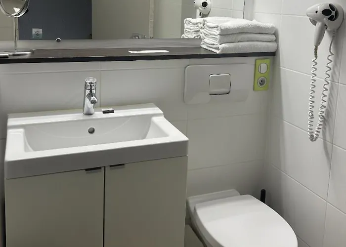 Contact Le Provencal