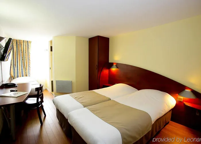 Contact Le Provencal Hotel Bordeaux