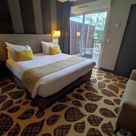 Contact Le Provencal Hotell 3*