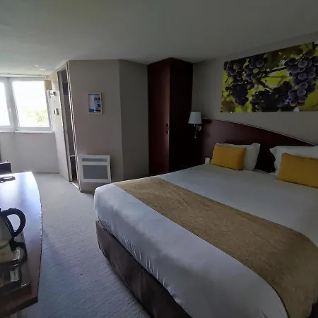 Hotell Contact Le Provencal Bordeaux