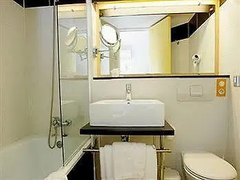 Hotell Contact Le Provencal Bordeaux