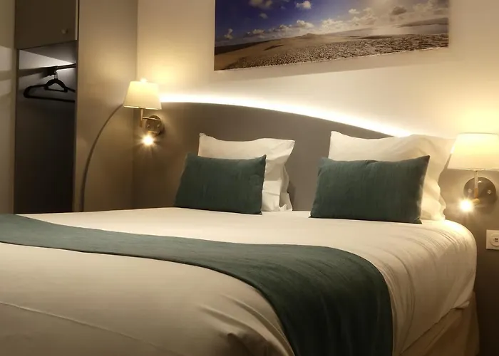 Hotel Contact Le Provençal Avec Bornes électriques Bordeaux
