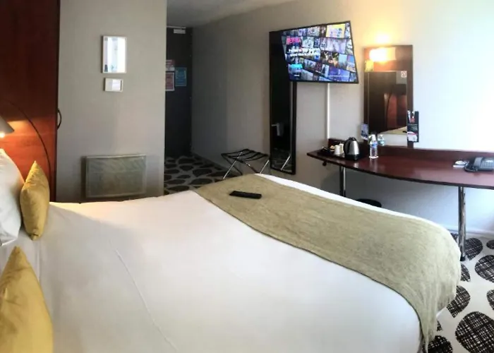 Contact Le Provençal Avec Bornes électriques Hotel Bordeaux