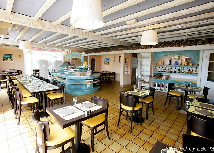 Contact Le Provençal Avec Bornes électriques Hotel 3*