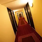 Contact Le Provencal Μπορντό
