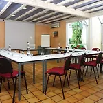 Contact Le Provencal Ξενοδοχείο