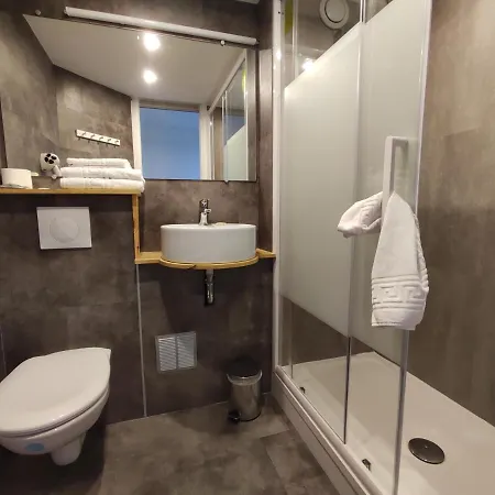 Contact Le Provencal 3*