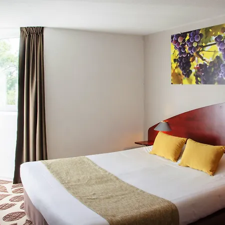 Hotel Contact Le Provencal 3*