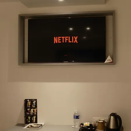 Contact Le Provencal 3* Bordeaux