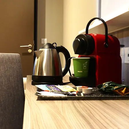 Hotel Contact Le Provencal 3*