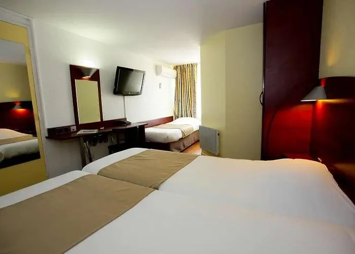 Contact Le Provencal 3*